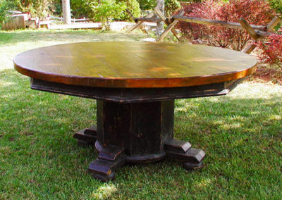 Waterboro Round Pedestal Farm Table